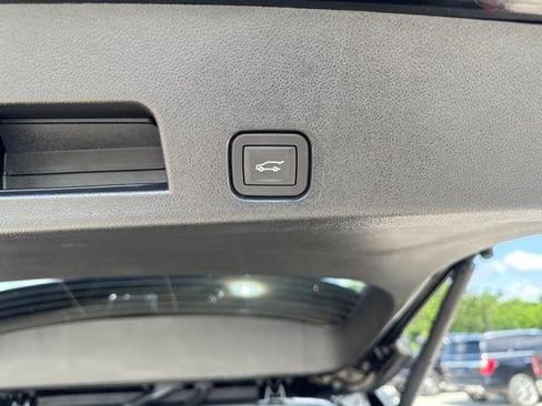 Used 2026 GMC Acadia Denali Ultimate w/ LPO, Floor Liner Package FWD image 28