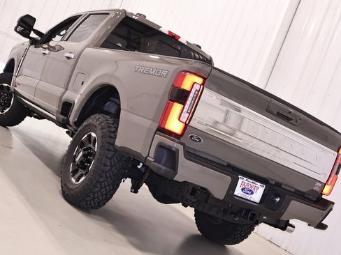 New 2026 Ford F250 Platinum w/ Platinum Plus Package AWD/4WD image 43