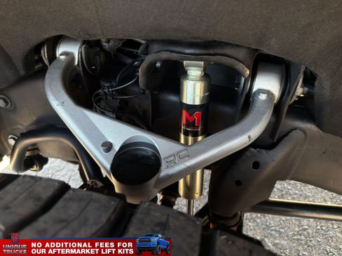 Used 2025 GMC Sierra 3500 AT4 w/ AT4 Premium Plus Package AWD/4WD image 7
