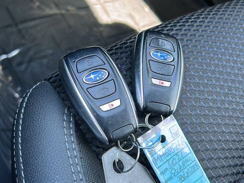 Used 2021 Subaru Forester Premium AWD/4WD image 29