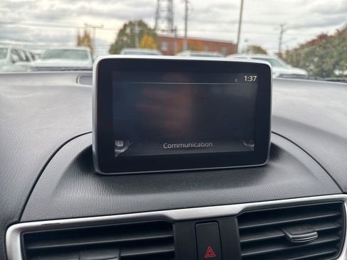 Used 2015 MAZDA MAZDA3 i Touring image 27