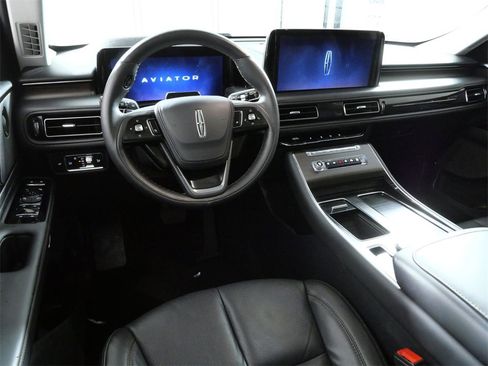 Certified 2025 Lincoln Aviator Reserve w/ Illumination Package image 4