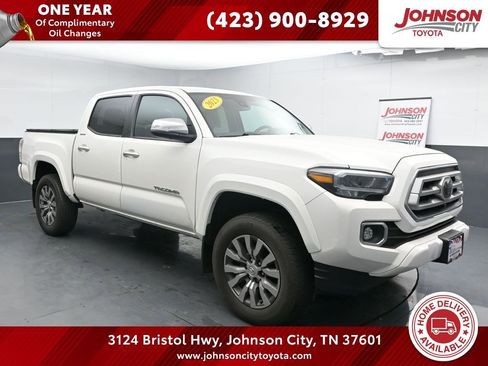 Used 2023 Toyota Tacoma Limited image 1
