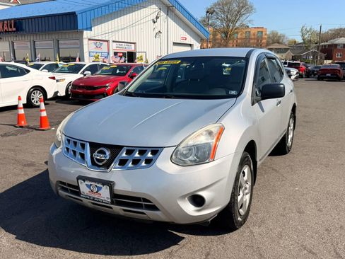 Used 2013 Nissan Rogue S image 4