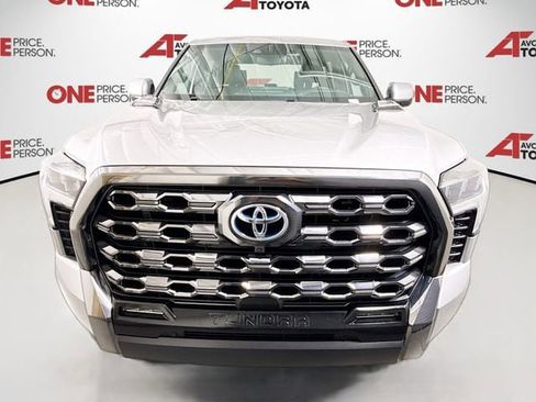 Used 2024 Toyota Tundra Platinum AWD/4WD image 2