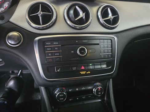 Used 2016 Mercedes-Benz GLA 250 image 19