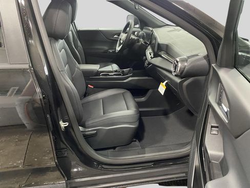 New 2026 Chevrolet Equinox LT w/ Convenience Package II image 14