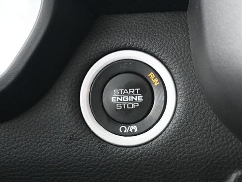 Used 2022 RAM 1500 Big Horn AWD/4WD image 14