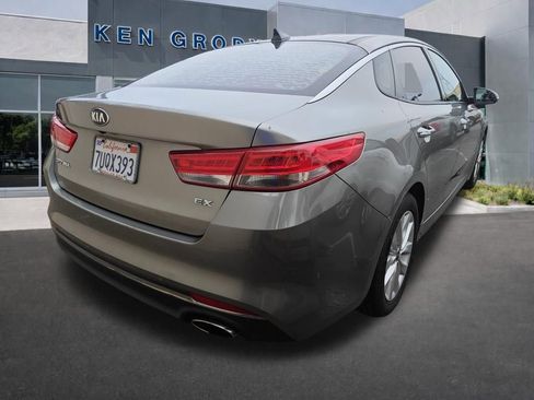 Used 2016 Kia Optima EX w/ Premium Package image 3