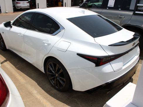 Used 2025 Lexus IS 350 F Sport RWD image 7