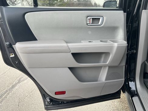 Used 2015 Honda Pilot LX image 18