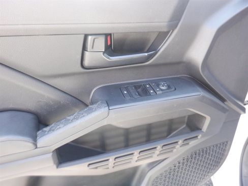 Used 2024 Toyota Tacoma SR image 11