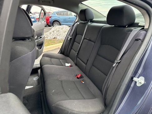 Used 2014 Chevrolet Cruze LT image 12