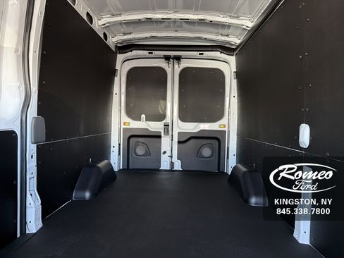 New 2026 Ford Transit 250 148 Medium Roof w/ Load Area Protection Package image 25