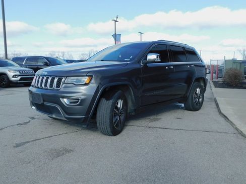 Used 2019 Jeep Grand Cherokee Limited w/ Luxury Group II image 24