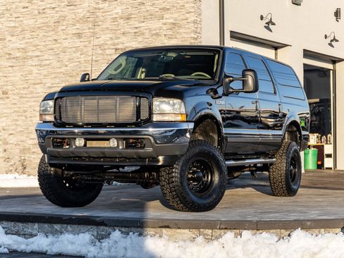 Used 2003 Ford Excursion Limited image 1