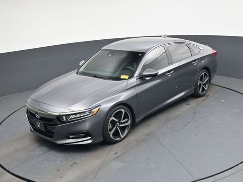 Used 2018 Honda Accord Sport image 26