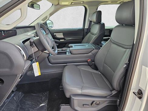 New 2026 Ford Expedition Max Active RWD image 4