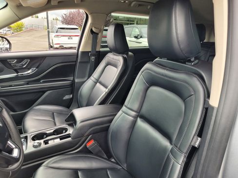 Used 2023 Lincoln Corsair Standard image 22