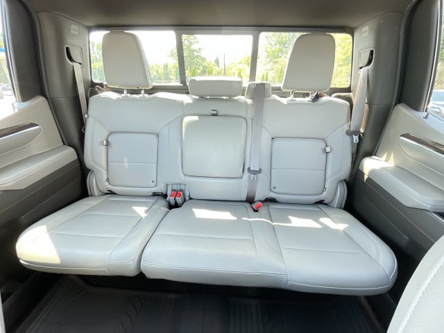 Used 2024 Chevrolet Silverado 1500 RST w/ Convenience Package II AWD/4WD image 17