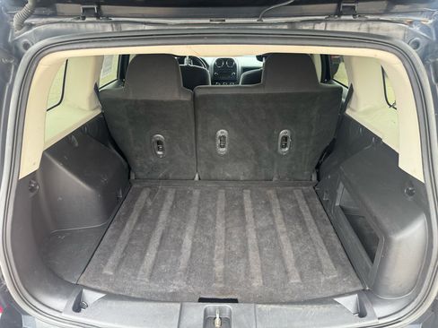 Used 2012 Jeep Patriot Latitude image 9