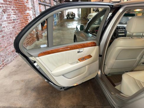 Used 2002 Lexus LS 430 image 65