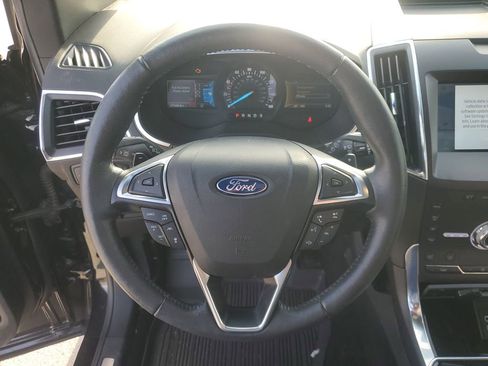 Used 2020 Ford Edge Titanium w/ Equipment Group 301A image 16