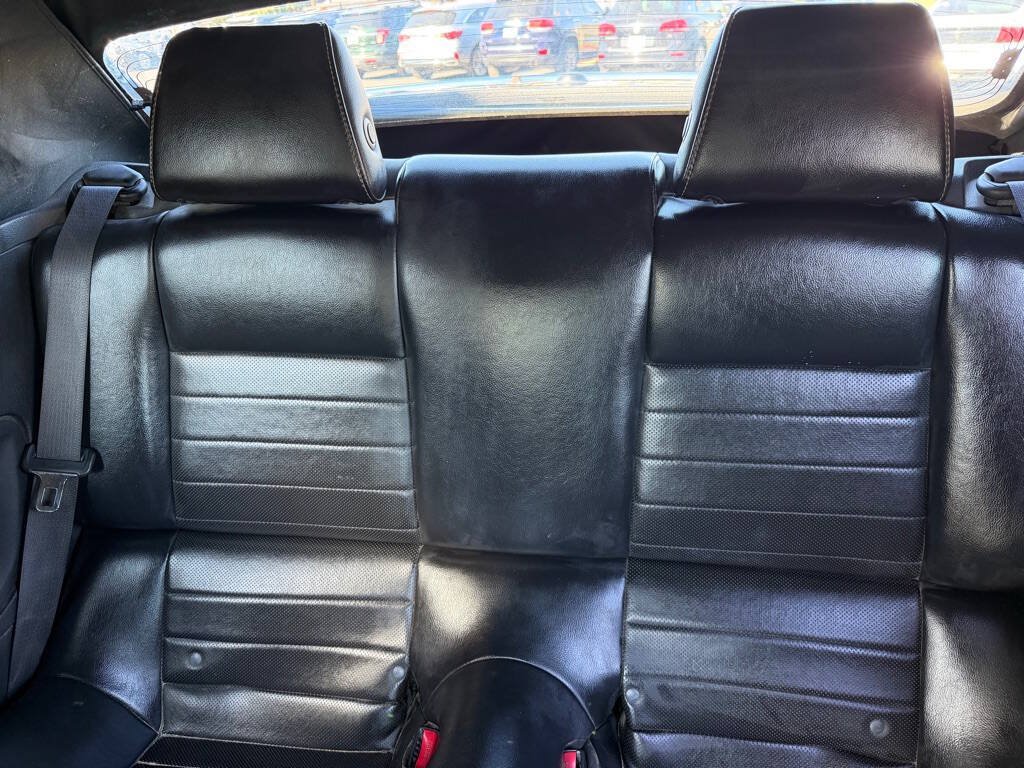 Used 2014 Ford Mustang Premium RWD image 9