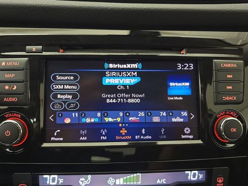 Used 2019 Nissan Rogue SV w/ Premium Package AWD/4WD image 17