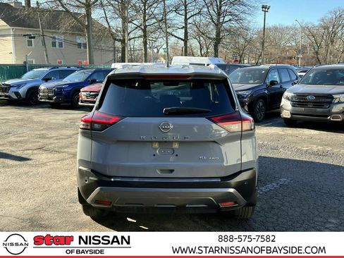 Used 2023 Nissan Rogue SL w/ SL Premium Package image 5