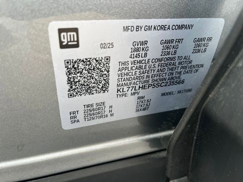 Used 2025 Chevrolet Trax LT w/ LT Convenience Package image 22