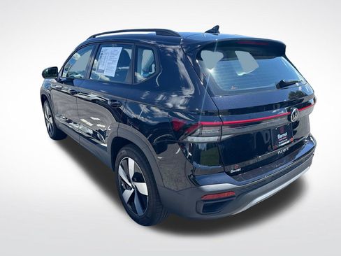 Certified 2025 Volkswagen Taos S AWD/4WD image 3