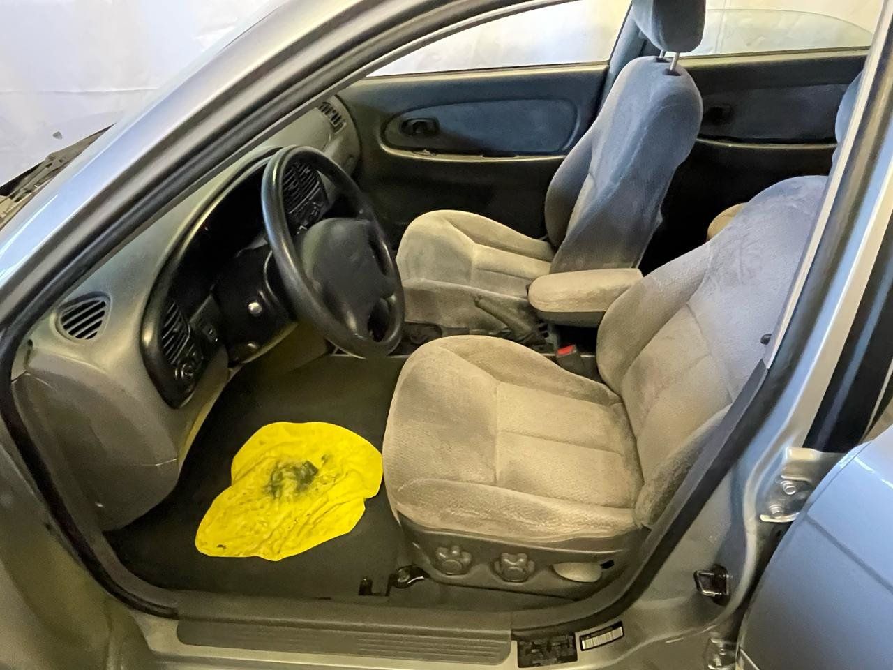 Used 2004 Kia Spectra Sedan FWD image 22