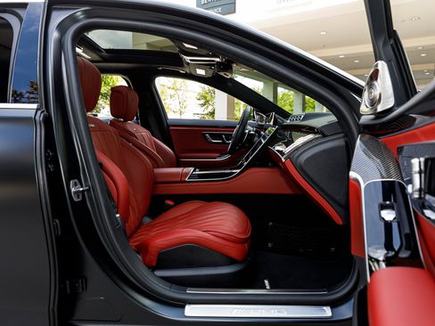 Used 2026 Mercedes-Benz S 63 AMG S image 41