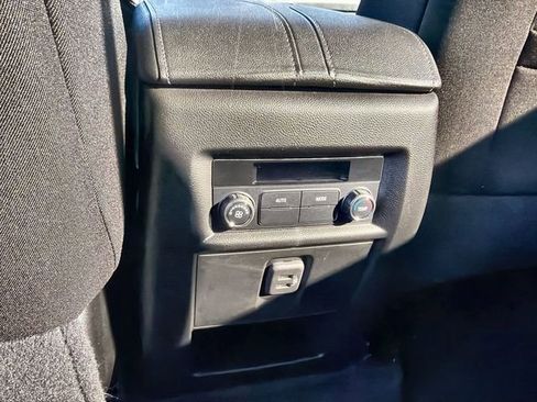Certified 2023 Chevrolet Traverse LT FWD image 20