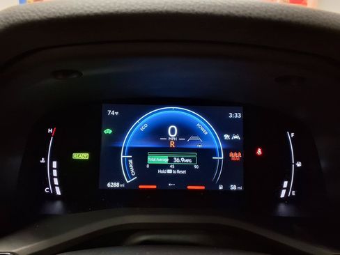Used 2025 Toyota Camry SE FWD image 29