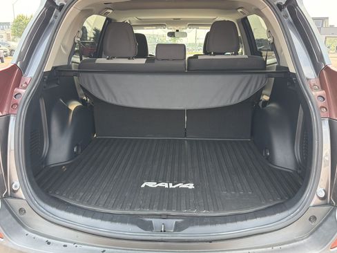 Used 2015 Toyota RAV4 XLE FWD image 18