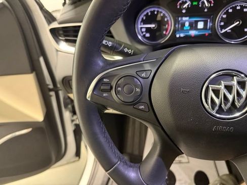 Used 2019 Buick Enclave Essence w/ LPO, Sport Appearance Package FWD image 16