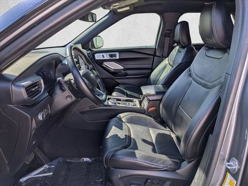Used 2021 Ford Explorer ST w/ Equipment Group 401A AWD/4WD image 17