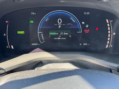 Used 2025 Toyota Camry SE FWD image 18