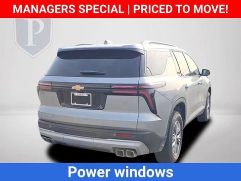 New 2026 Chevrolet Traverse LT image 7