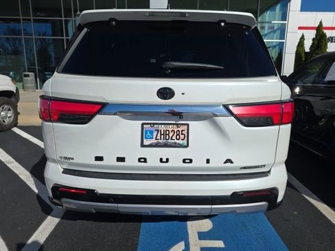 Used 2025 Toyota Sequoia Limited image 8