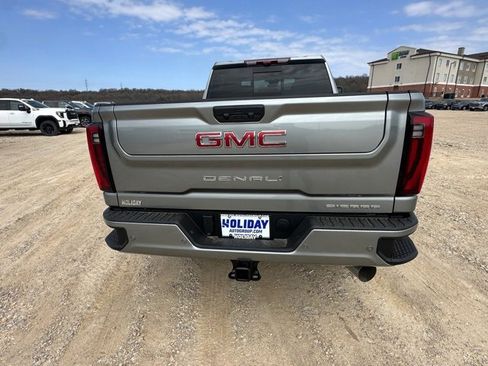 New 2026 GMC Sierra 2500 Denali w/ Denali Reserve Package image 5