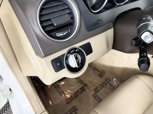 Used 2014 Mercedes-Benz C 300 4MATIC Sedan image 23