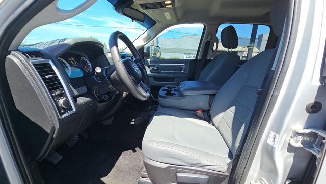 Used 2016 RAM 1500 Classic SLT w/ Trailer & Traction Group AWD/4WD image 6