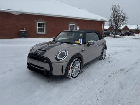 Used 2024 MINI Cooper S image 8