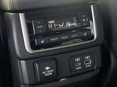 Used 2025 Subaru Ascent Bronze Edition w/ Popular Package #2 image 4