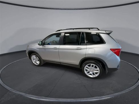 Certified 2025 Honda Passport EX-L image 6