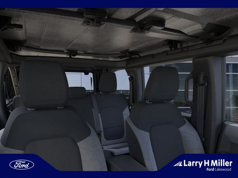 New 2025 Ford Bronco 4-Door AWD/4WD image 12