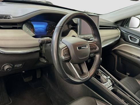 Used 2022 Jeep Compass Limited image 18